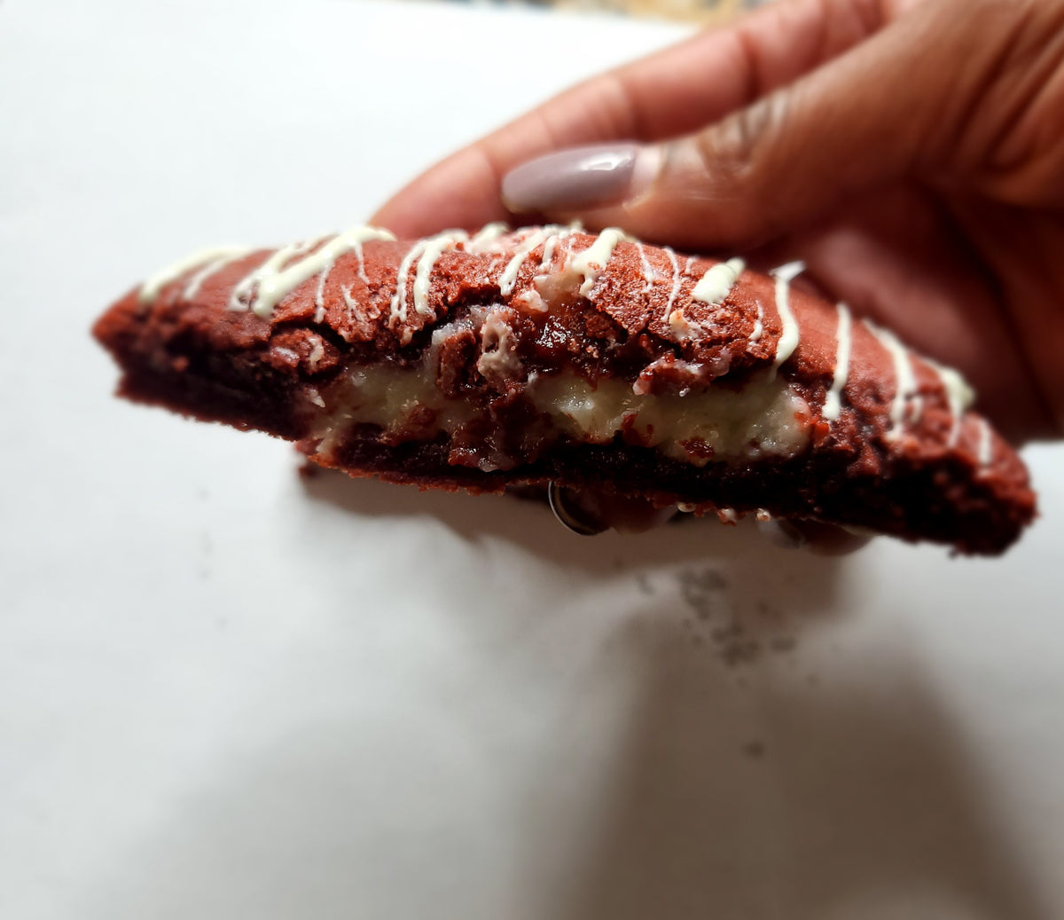 Red Velvet Cookie stuff/cream Cheese